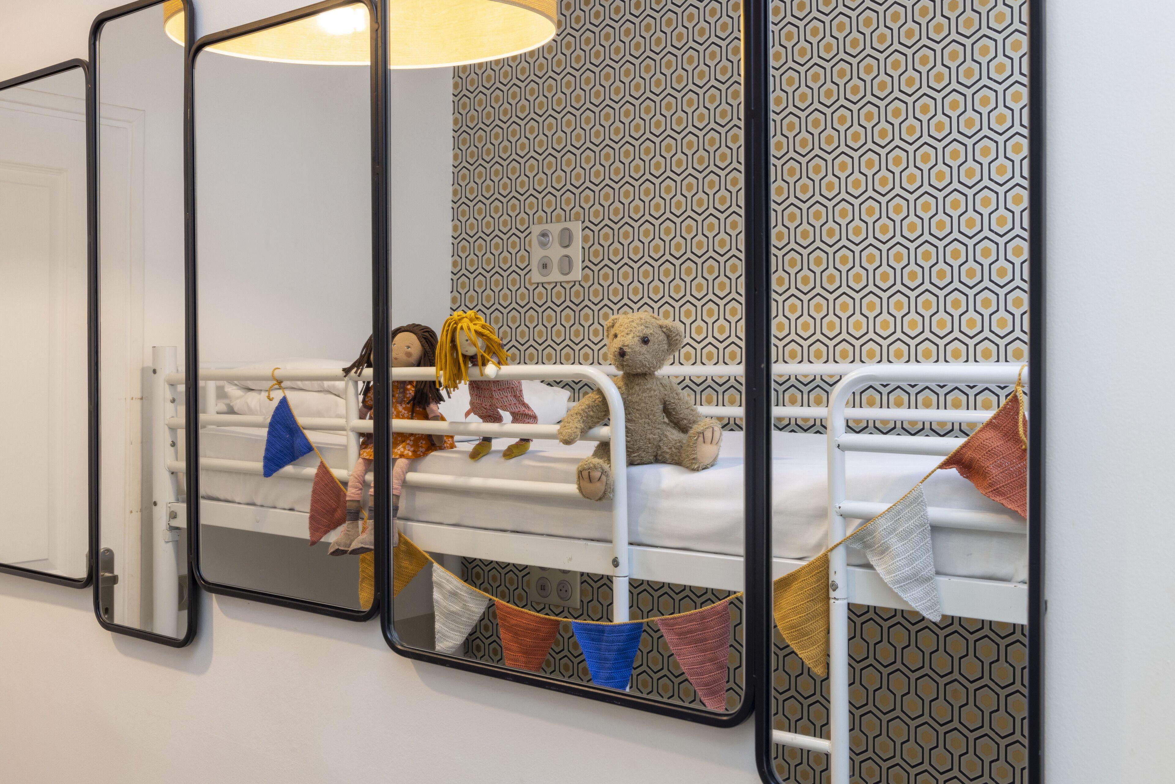 Le Regent Montmartre By Hiphophostels Hostel