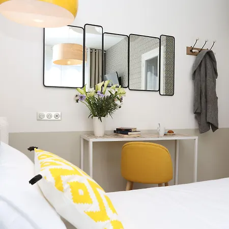 Hostel Le Regent Montmartre By Hiphophostels Paris