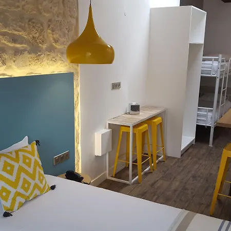 Hostel Le Regent Montmartre By Hiphophostels