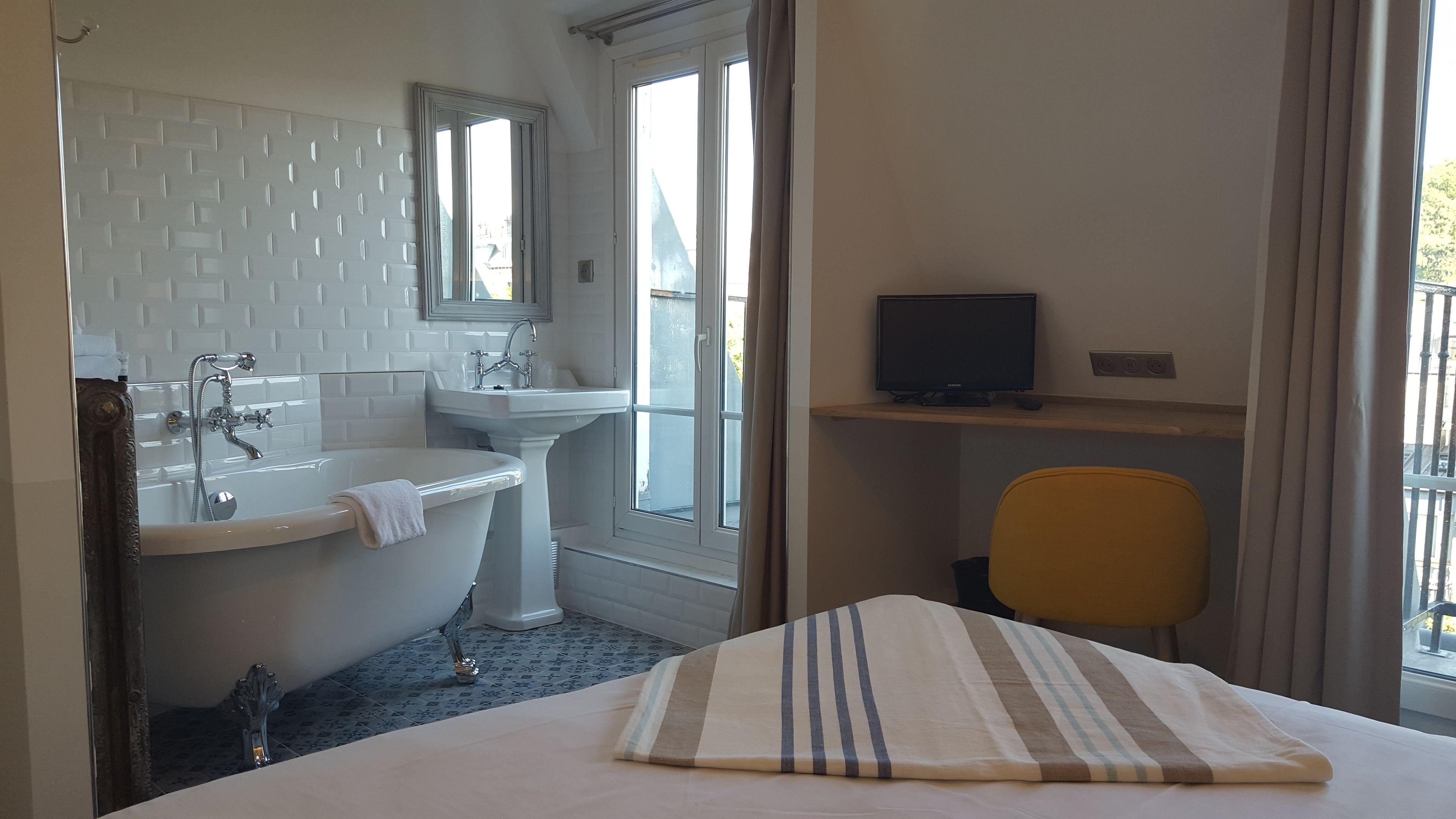 Le Regent Montmartre By Hiphophostels